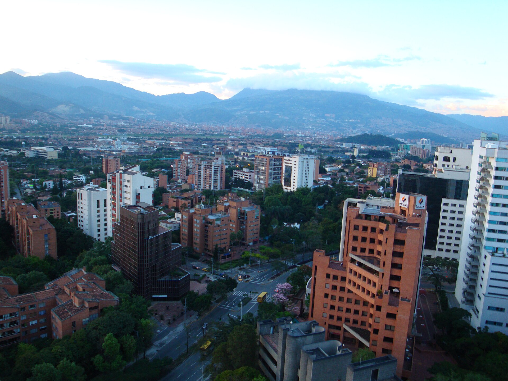 Vista nítida del valle de Medellín